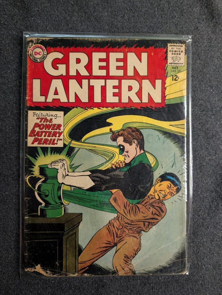 Green Lantern #32 front cover